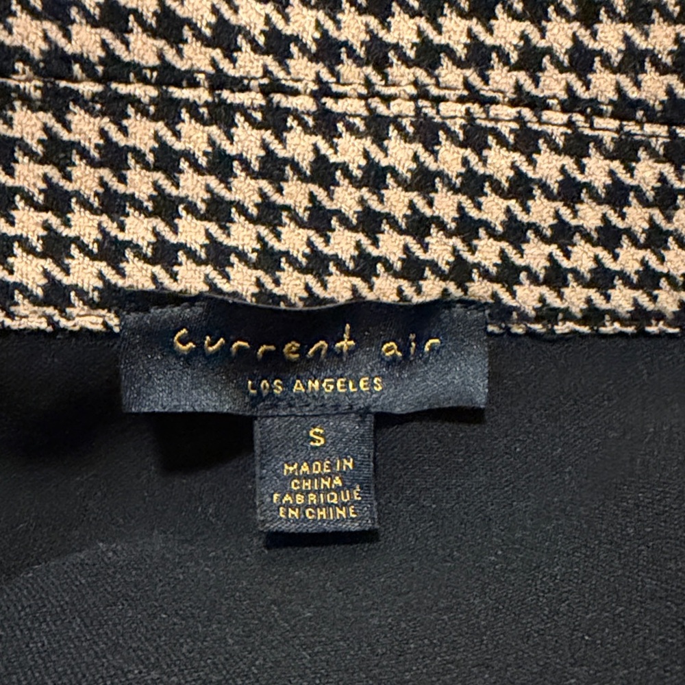 Current Air Houndstooth Patterned Top - image 2